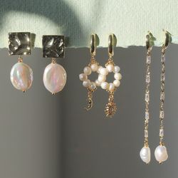 Vintage Elegance: Pearl Earrings with Gold Accents - Classic Old Money Style Statement, Timeless Elegance for women