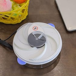 silent spinning fly trap