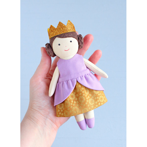 Mini-dolls-sewing-pattern-10.jpg