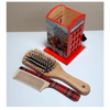 A set of wood in British design . Holder stylized as a red telephone booth . Combs with a pattern of England  (4).jpg