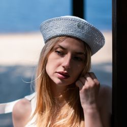 crochet hat pattern with video tutorial step-by-step, diy summer sun hat, stylish summer beach hat tutorial, sailor hat