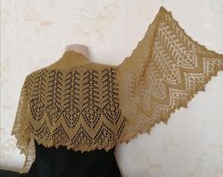 wool brown shawl, lace shawl, r shawl, soft shawl