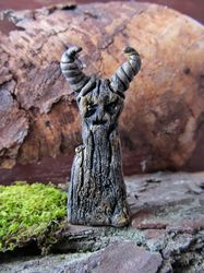 horned god demon figurine pagan altar decor statue spirit doll figurine small pocket idol witch doll figure board game