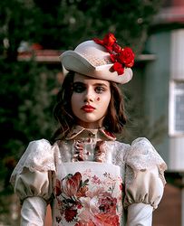 women's felt hat tricorne with flowers