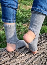 toeless no heel yoga socks