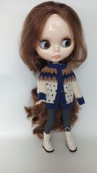 knitted white jacket for blythe