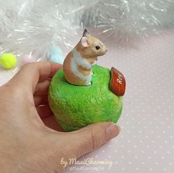 custom color hamster on urn for ashes