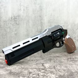 the first curse hand cannon with moving parts - destiny 2