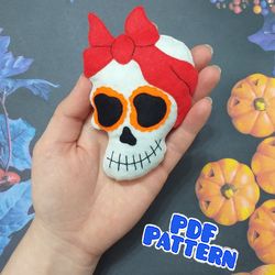 felt skull pattern day of the dead felt skull ornament halloween decor diy felt sewing pattern halloween garland pattern