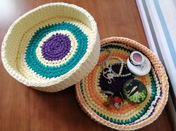 basket for storage. set of two decor baskets.multicolor boho baskets.baskets for shelves. bedside storage. round tray for beautiful storage. crochet trays.center table basket. snack basket.