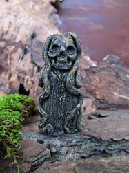 santa muerte holy death figurine santisima muerte altar statue skulls doll hel goddess witch female figure small idol