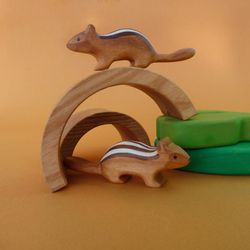 wooden chipmunk figurine (1pcs) - wooden animals toy - Сhipmunk toy - forest animals