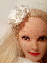 white bridal fascinator with veil, birdcage wedding veil, wedding headpiece with veil, bridal hair flower with veil