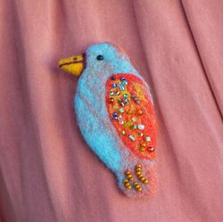 bird pin/summer bird/tropical bird/beach jewelry/needle felted bird/blue bird