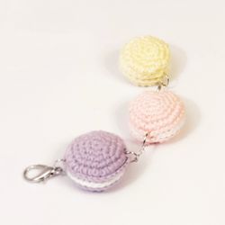 handmade keychain. original design accessory. macaron cookies. cotton crochet. bag hanger. keychain on carabiner.