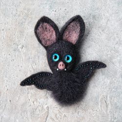 halloween bat/needle felted bat/autumn jewelry/halloween brooch