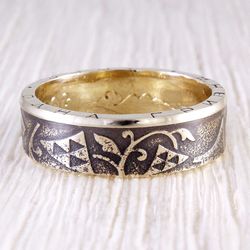 coin ring (ukraine) triangles