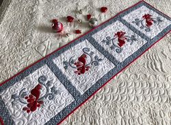 quilted christmas table runner, bed topper quilted, christmas red bird quilted, winter quilt, xmas placemat, red bird