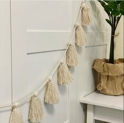 macrame garland, wedding macrame hanging, garland with tassels, macrame wall hanging, fluffy backdrop