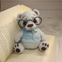 crochet teddy bear with clothes. handmade amigurumi little bear. a gift for a sister, for a friend. collectible toy