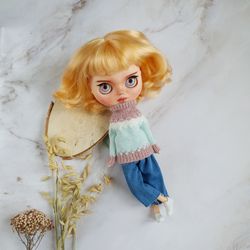 blythe knit sweater with flower pattern, neo blythe clothes, custom doll clothes