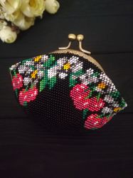 Beaded Wallet , Ladies' Wallet , Cute Purse with a bow for coins