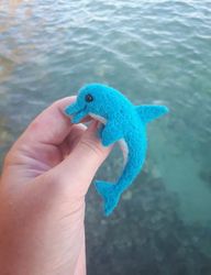 digital tutorial felted dolphin brooch pattern, dolphin tutorial, diy felted dolphin pin pdf