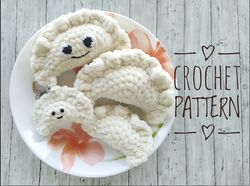 stuffed gyoza crochet pattern, pierogi ornaments amigurumi, easy quick crochet playfood pattern, dumpling stuffed adjust