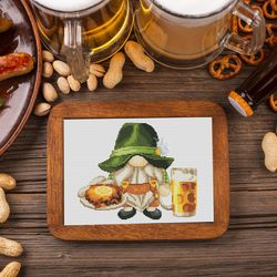 deutsche gnome, cross stitch, cross stitch pattern,deutsche cross stitch, cute cross stitch, oktoberfest cross stitch