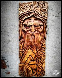 odin, woodcarved statue, allfather, wotan, nordic old god, wooden panel, asatru,