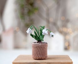 miniature snowdrop in a pot, tiny crochet white flower, snow white forest flower, fake wild flowers, fairy garden plants