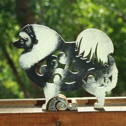 Figurine Keeshond statuette made of wood (MDF)