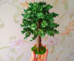 oak. tree for a puppet garden.miniature.