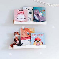 shelf for kids room, wavy nursery shelf, wooden floating shelf, shelf with curved ledge