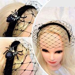 black headband with veil, black headpiece with spider and veil, halloween fascinator, halloween party headband with veil