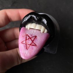 phone grip black lips with pentacles/cell phone accessories/witchy jewelry/horror/gothic/phone holder