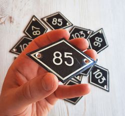 black number sign 85 small rhomb metal plate