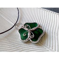 lucky shamrock, green trefoil, st patricksday, shamrock pendant, irish necklace, clover leaf necklace, st patrick