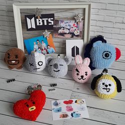 plush toys "universe bt21" from bts handmade, bts plush toys, bts merch, bts keychain,bts suga