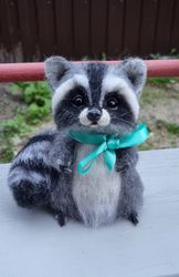 digital tutorial felted raccoon, raccoon pattern, raccoon tutorial, diy felted raccoon pdf