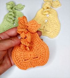 crochet pumpkin applique, pumpkin crochet pattern, crochet coaster pumpkin, crochet fall decor, crochet halloween patter