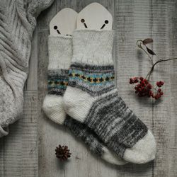 very warm hand knitted organic wool grey beige socks with a pattern russian socks