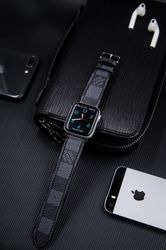 Custom Made Luxury L.V Monogram Leather Apple Watch Band for Apple Watch Series 8 7 6 SE 5 4 3 2 1 Apple Watch Ultra 44mm Gold | CeliniDesign