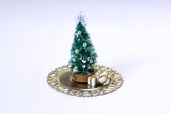 miniature christmas tree with presents on the tray. dollhouse table top x-mas decoration diorama room box festive access