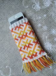 knitted knitting pattern for glasses or mobile phone case