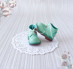 little darling doll shoes, green short boots for doll, effner little darling dolls, doll clothing, leather dianna effner