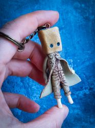 mono little nightmares keychain figure