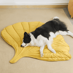 leaf shape dog blanket