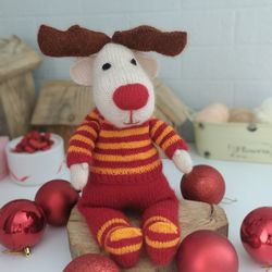 fawn knitting pattern. animal toy pattern. stuffed knitted doll