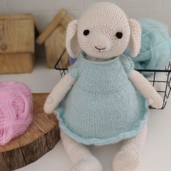 sheep knitting pattern. doll knitting pattern, stuffed knitted doll, animal toy pattern